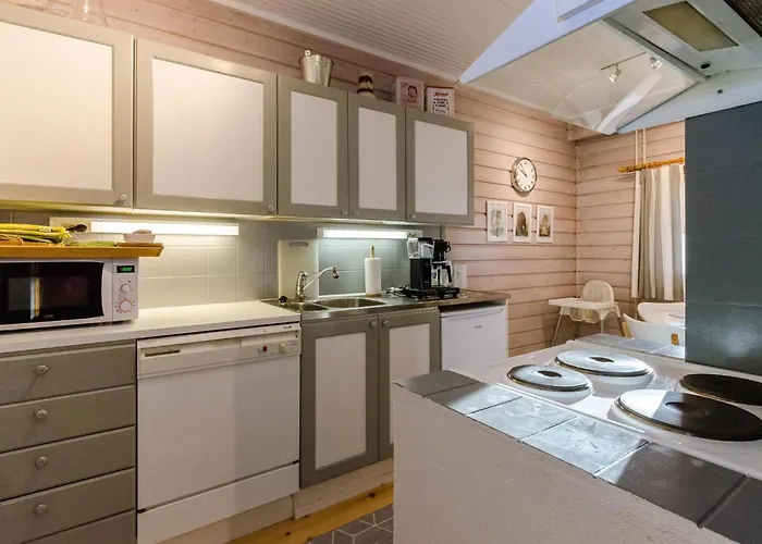 Kulta-kaekoenen 17 By Bomba By Interhome